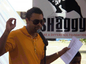 shaggy-pic-5 P GAVIN JAMES PHOTO: An elated Shaggy "Suffering the Little Jamaican Children.